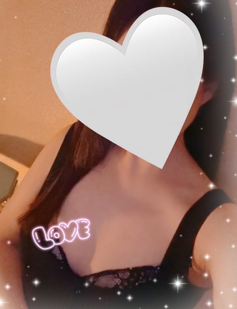 今日はとっても寒いよ〜❄️
年末に風邪引いて年越ししないようにハイパー手洗いうがいしてます🥰
本日17-22でお待ちして