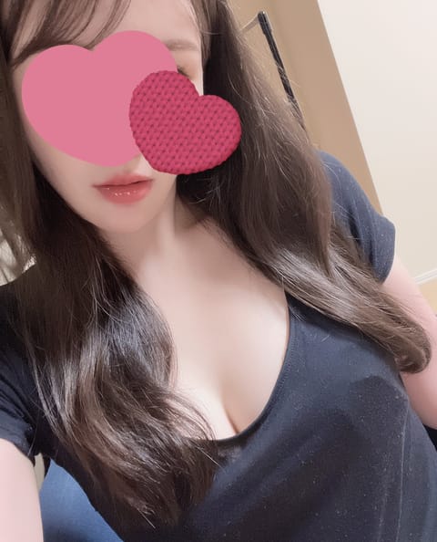 おはようございます🩵
夜は涼しくなってきましたね！

本日13:45〜15:45のラスト1枠になります☺️
経堂ルームで