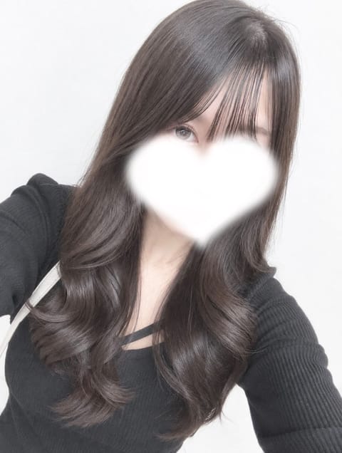 明日11時から17時までいます🫶
珍しく日曜出勤なので会いにきてくれたら嬉しいです🫧