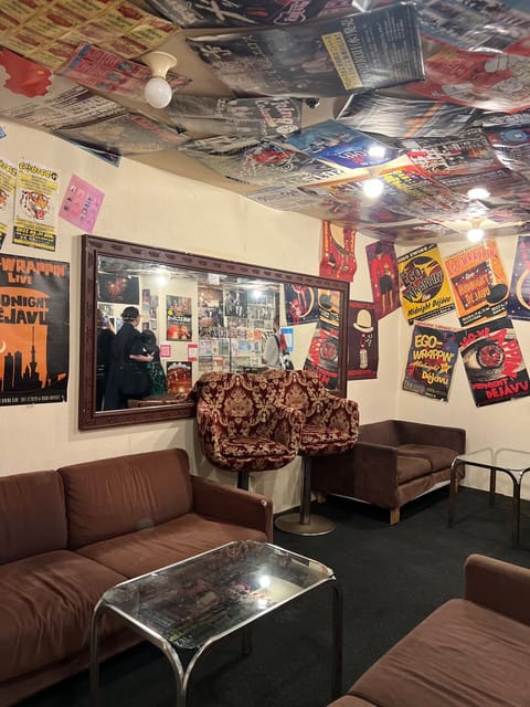 千日前味園ユニバースのファイナルイベントで楽屋ツアー行ってきました
オープン当時のチラシや音源など
非常に貴重な体験でし