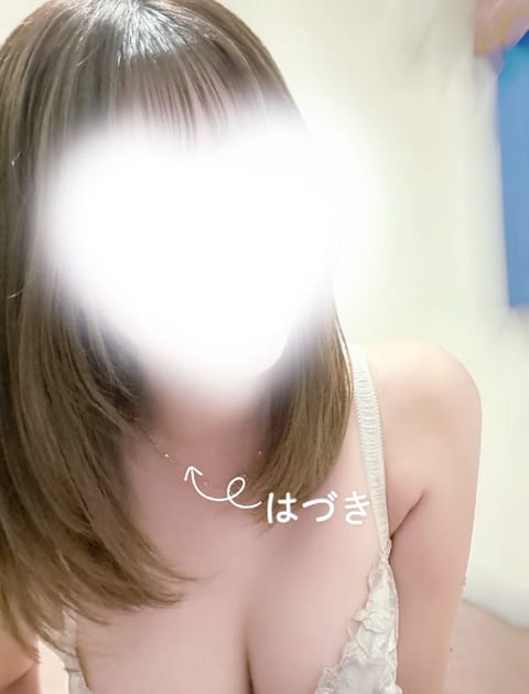 今週です🫶🏻💐

7月もいっぱいお会いできたら嬉しいです🥰
来てくれた優しい方々いっぱい褒めてくれるから毎回楽しいです🙏