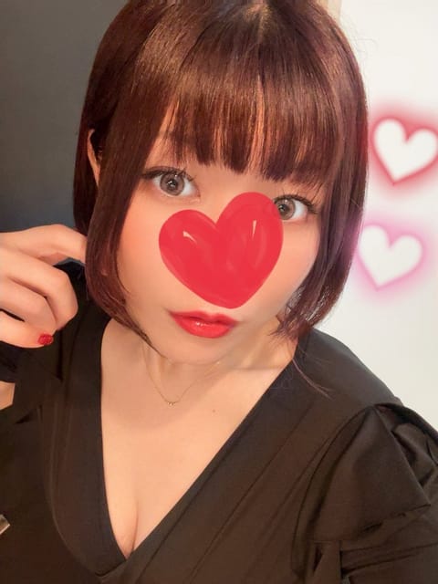 りのちゃんです😘🧡髪色変えてみました。バーガンディと言うらしい😗なんか響きがお洒落💃✨

本日21日（日）大塚19時から