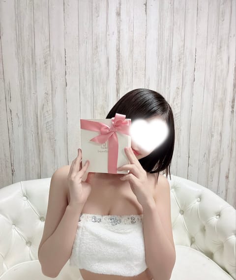 本日
12:00〜🈵
14:00〜🈵
16:30〜🈳
残り1枠です♪