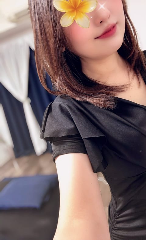 お久しぶりです 相沢です✨️
🌸7月の出勤予定です🌸

21日15時～21時
24日19時～25時
30日19時～25時
