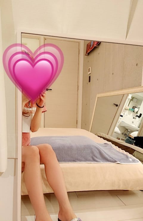 こんにちは。
只今中野roomにいます。
是非いらしてください✨