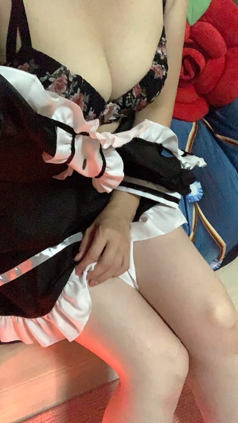 .
１本目イケメンN様❤️
ありがとうございました\( ˆ ˆ )/
.
あちちちち〜なので
休憩しながら
半脱ぎメイド