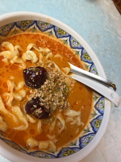 晴れたーって思ったら
ゲリラ豪雨でびっくり！！😳

みんなでお昼食べに行ったよー♪
初刀削麺✨