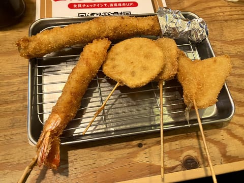 今日もおつかれさま🌙ご近所さんで串カツ食べたよ〜🥩🦐