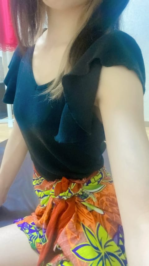本日3時までいます〜☺️☘️
よろしくお願いいたします✨