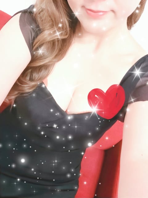 こんにちは
前回のSさま✨
ありがとうございました❤️
お話が面白く楽しいお時間でした

本日も事前ご予約ありがとうござ