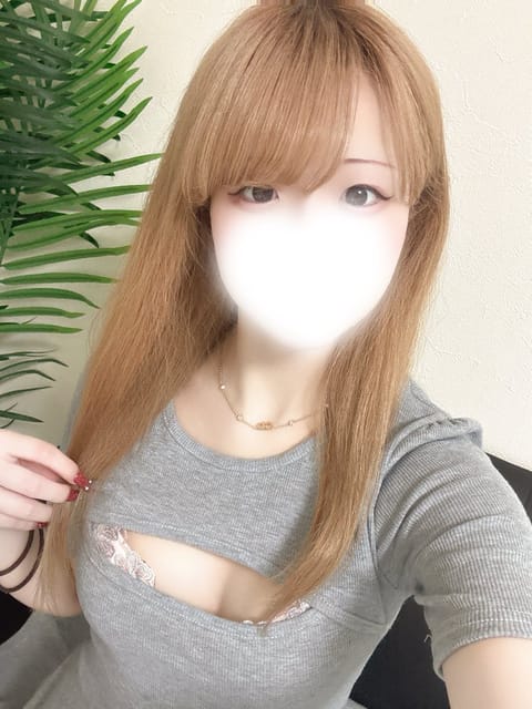 おはようございます☀
ももせ本日14:00〜26:00で出勤しています🍑

日曜日一緒にまったり過ごしませんか？🥺💖

