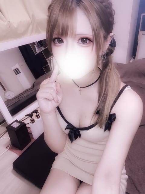 出勤しました🫶💕

本日19:00〜3:00 までいます✨

🈳19:00〜22:45
🈵23:00〜1:00
🈳1:1