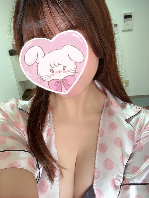 久しぶりすぎてごめんなさい。生きてます✌🏻✌🏻笑 ちゃんと更新するね………
今日は渋谷の方で13-18まで出勤おります(