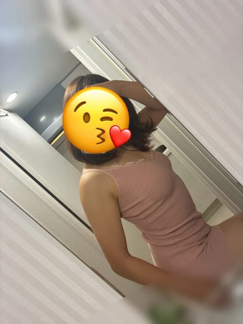 おはようございます☀
昨日もご予約🈵ありがとうございました🥺🙇🏼‍♀️✨✨
私の出勤予定日と合わんすぎて、もう子守唄から