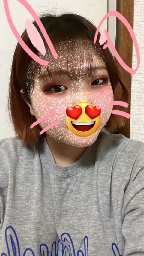 本日21時から出勤してます☁️⸝⋆
仕事終わり疲れたなぁと思ったらましろのとろとろマッジ受けてみませんか？🫠
遅い時間ま