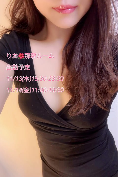 昨日はステーキ屋さん✨

ダイエットしてるからって
100g頼んだら、
とっても小さかったけど

サラダとご飯とスープも
