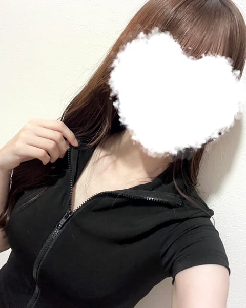 おはようございます🐣
昨日は久しぶりにラーメンを食べました🫶
あまり食べに行かないのでやっぱりお店のラーメンは美味しいな