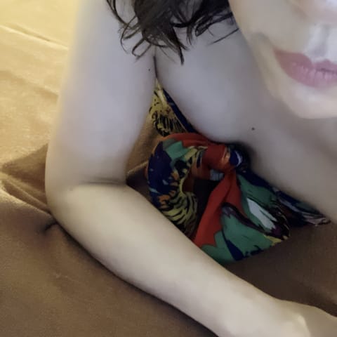 暑いですね😖
お部屋キンキンに冷やしています❣️
涼しいお部屋で極上のマッサージは気持ちいですよ🥰
本日18時まで出勤し
