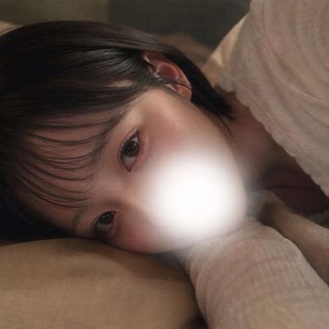 本日21時〜5時で出勤です🐈
お時間合う方よろしくお願いします！
雨止むといいな〜。