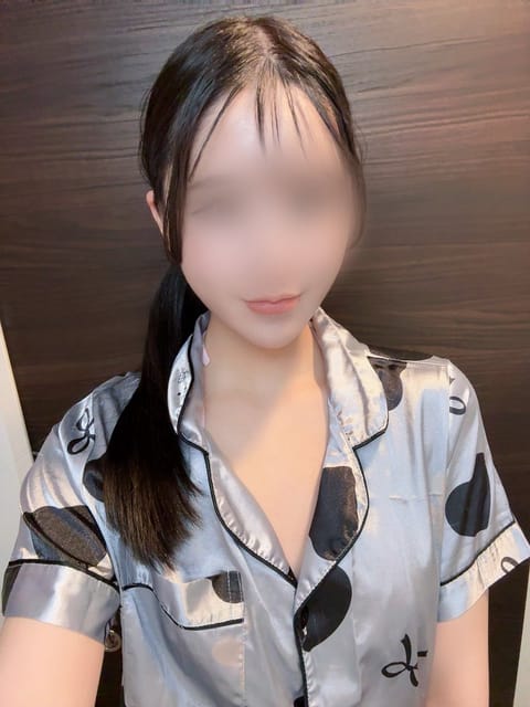 本日の出勤21-4に変更しました💦

ご予約頂いていたのに時間合わなかったおにいさん、申し訳ないです😭😭
また今度おねが