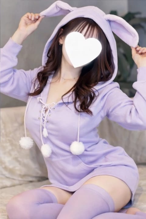 昨日は初めまして様、仲良し様、きてくれて楽しかった〜🥰ありがとうございました🌼
次回は金曜の夜です❤️‍🔥

毎日暑すぎ