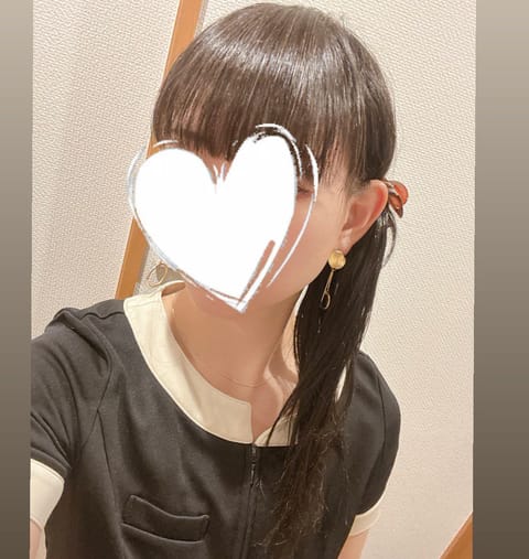 ✳︎
おはようございます☀
本日も⏰10:00〜26:00
までいます☺️💛

前髪可愛い♡って言ってもらえて
上機嫌矢