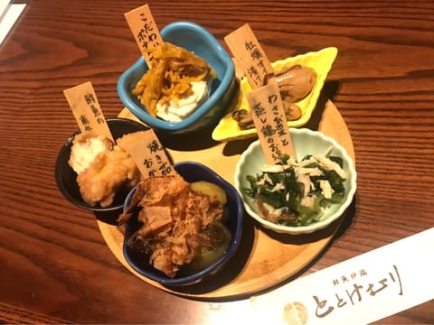 通りがかりに引き寄せられ、入ってみたらとても良き✨️アンテナ感度良好ゆきのです🌵

アンテナて🤣

食器や盛り付けにこだ