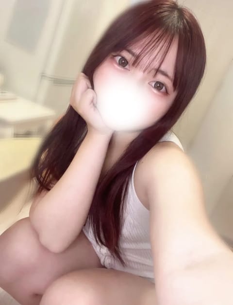こんにちは☀️本日も出勤してます！💭【27時】までで少し長めでいます🎶お時間合うお兄さん方、たくさん癒されに来てください