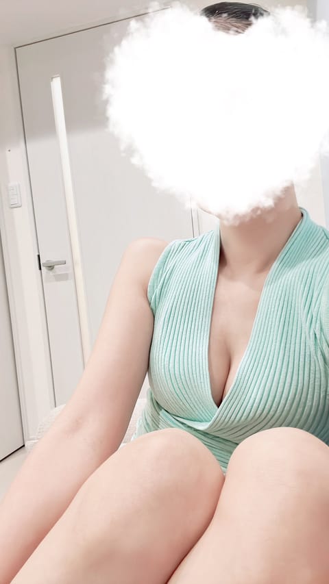 こんにちは🌼
連休最終日は早番出勤です🫶
明日からまた頑張れるように
からだほぐしに来てくださいね💆♡
