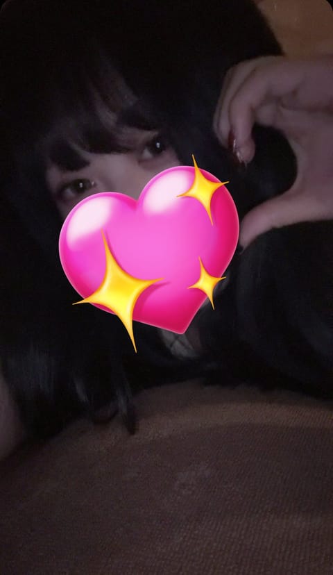 姫野みくですᐠ( ᐛ )ᐟ♡

今日も5時までいます(՞ ܸ.ˬ.ܸ՞)”

一気に寒くなってびっくり🥺
だれかお兄さん