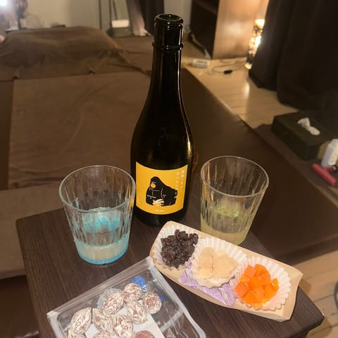 今日もありがとうございました🈵
二人で日本酒一本飲み切ってへべれけ🤤笑
とてもとても楽しい夜だった〜🍶！

次回は5/2