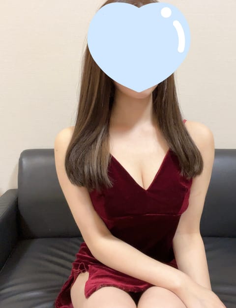 こんばんは⭐️
いよいよ明日21時〜出勤です✨
代々木でお待ちしてます😌
写真あんまりないから明日たくさん撮れたらいいな