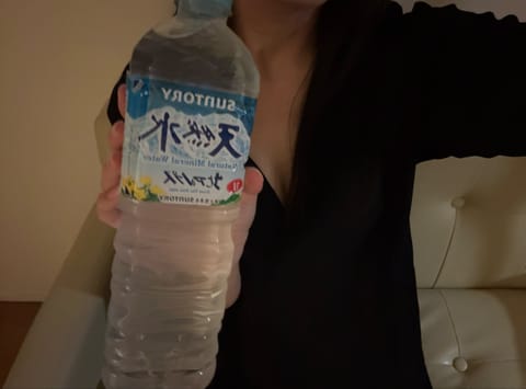 池袋上陸したよ~！
日が暗くなるまでいるから大きいお水買った🩵🪽