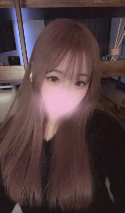 明日17時からしゅっきん〜‼️
久しぶりなので会いに来てくれるとうれしいな🤭🩷
