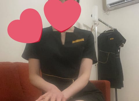 皆さま、こんにちはー☀️

昨日、今日と暖かいですね！
お部屋も暖かくしていますので、凝り固まったお身体、水沢にお任せく