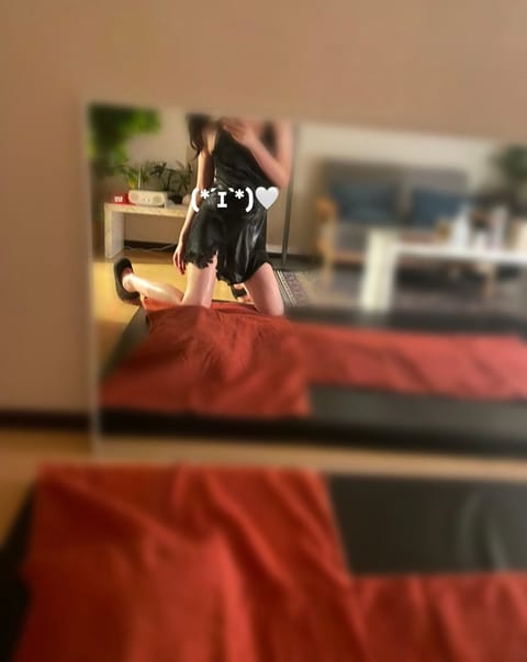 あけまして
おめでとうございます🎍✨

お休みはどう過ごしましたか？(*´꒳`*)

本日18時から出勤いたします！

