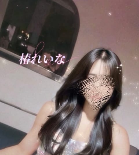 こんばんは ~ 🫧 れいなです 🦋

なんだろう…目が痛い…
今は目薬が相棒です🍒

いい目薬あったら教えてく