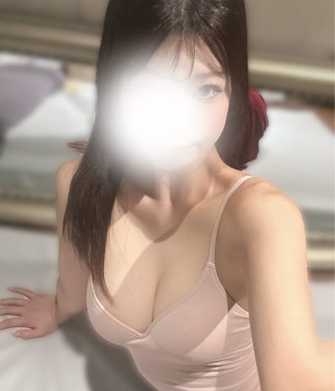 先頭仲良し様ありがとうございます💐

最短22:00-🈳となっております✨

今日は1日風も強くて寒いですね🍃

明日は