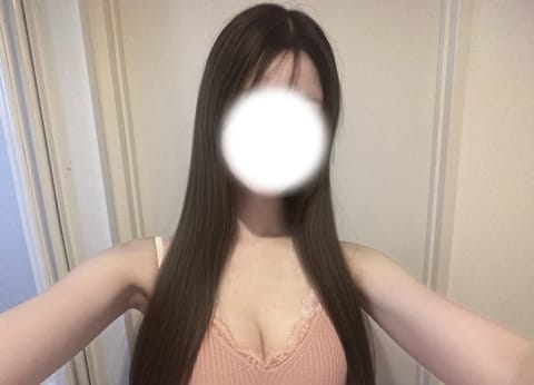 このあと21:30からです💞
ご予約ばんばん待ってます！
せなが最高の華金にします🐈

久しぶりに自撮りした(   ¯꒳