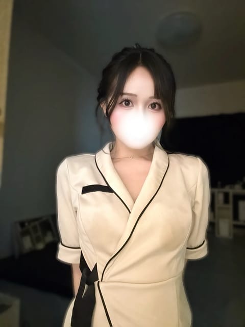 🌷13日(火)10時〜13時🌷

明日少しだけ出勤します☺️
寒い日が続いたので、身体が凝っていませんか？🫧
暖かいお部