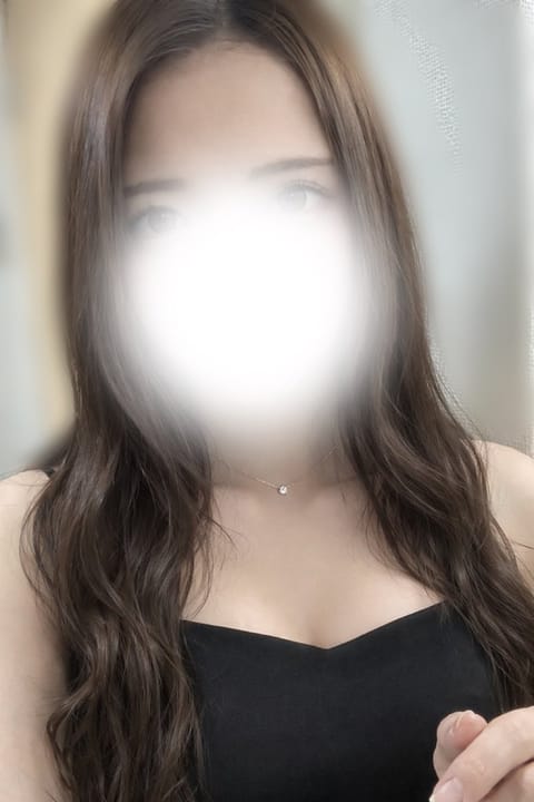 20時から出勤だー！
緊張するなぁ💓 

初めましての方もお久しぶりの方もお待ちしてますのでご予約お願いしますね！