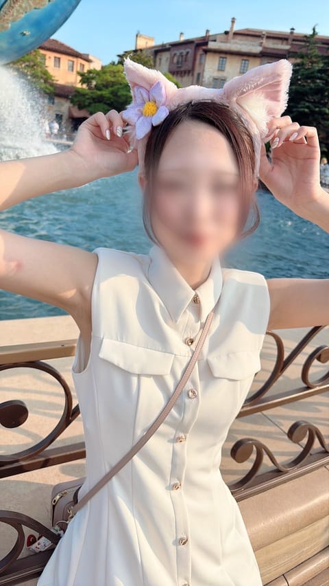 急遽出勤になりました〜✨️
月の前半は沢山お休みさせてもらったので
後半から沢山出勤予定ですദ്ദി＞ᴗ＜)🎀✧
本指名