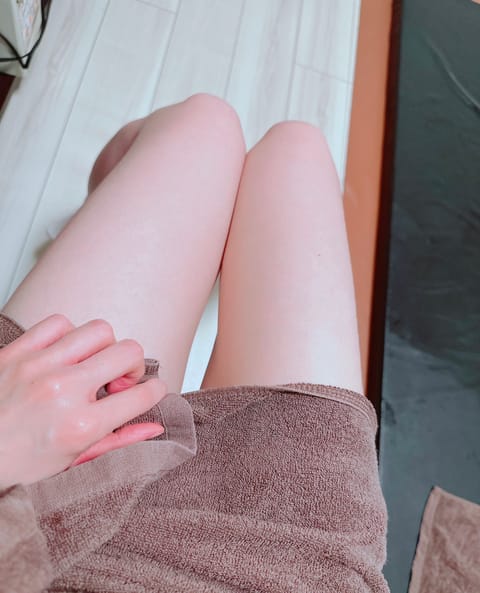 今日は武蔵小杉ルームに出勤中🐰🎀✨

今日もあったかオイルでお兄さんの帰りを待ってます🥺🤍🤍

ぜひひめかに癒されに来て