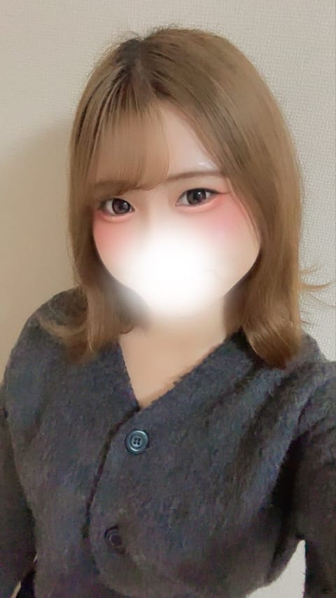諸事情でこの前はお仕事お休み頂いてしまったんですけど明日は10:00~18:00います！！！
会いに来てほしいなぁ🥺🥺🥺