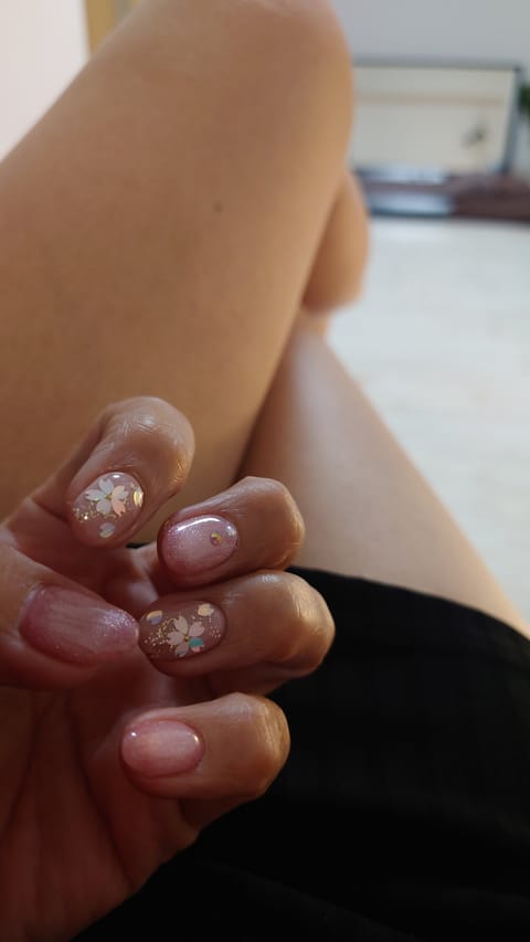 お疲れさまです✨
次のご予約まで少し時間があるのでポスト😁

全然出勤も投稿もしてない宝井ですがめっちゃ元気です🤣
忘れ