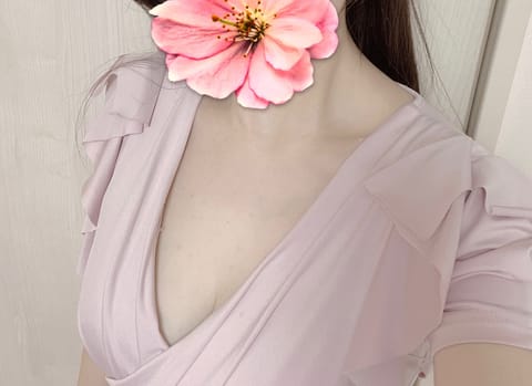 本日もありがとうございました💕
優しいお客様に私も癒しをもらっています✨
次回の出勤は未定ですが、
またこちらでお知らせ