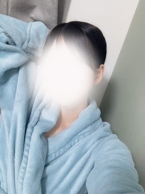 スタートからご予約ありがとうございました〜💗
差し入れも頂いて嬉しかったです🥹

まだ🈳あります！
待ってます💌