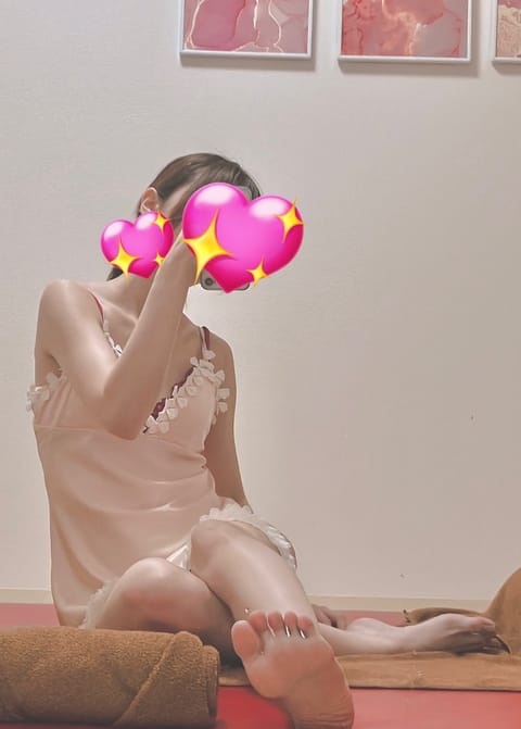 こんばんは  まどかです🥰

今日8/22の出勤は、19〜23時✨

汗を流して、涼しいお部屋で心地いい時間をすごしまし