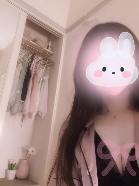お疲れ様です🦋.*˚

本日はカワイイお部屋ですෆ