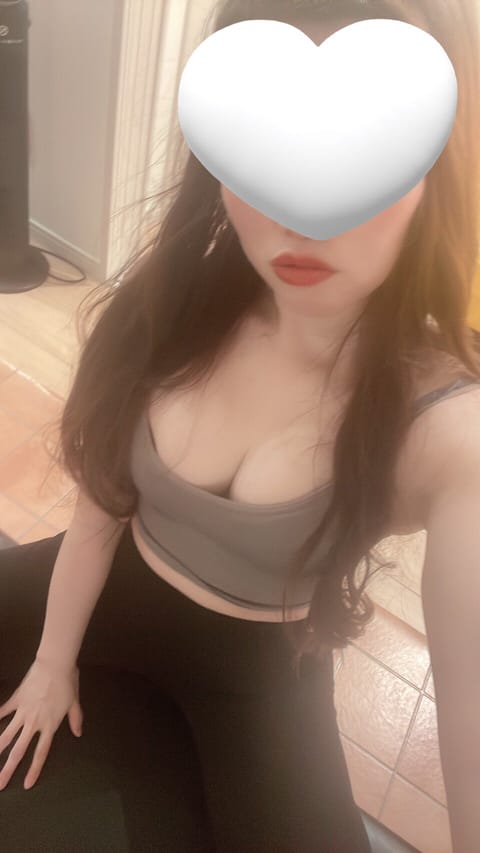 ご本指様ありがとうございます🥰🙏
最短15時半〜🈳

季節の変わり目体調の整えも兼ねて
お待ちしておりますねん🤲🏻

本